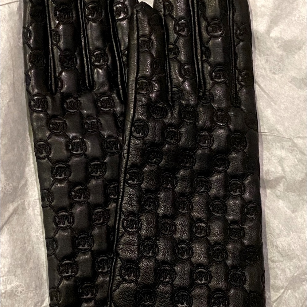 Authentic Michael Kors leather gloves